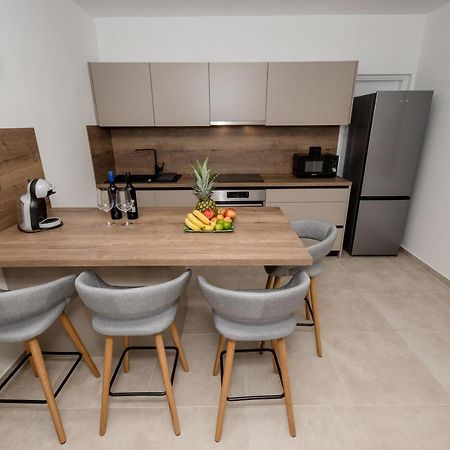 Peaceful Haven Near The Sea-Apartments Torlak Rab Banjol Εξωτερικό φωτογραφία